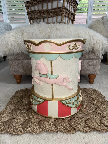 Next carousel resin table - table,