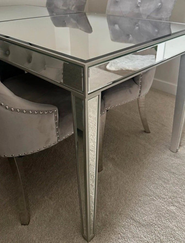 Next mirrored glass - mirrored,